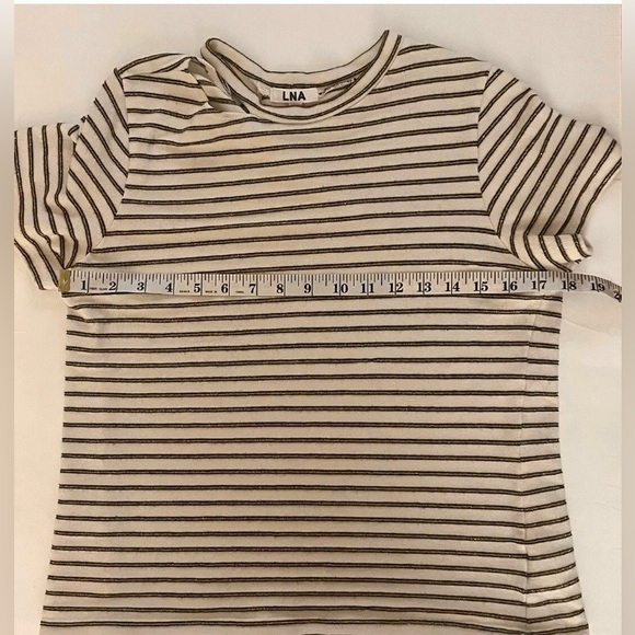💕2/$25💕 metallic gold striped top M-L - Picture 6 of 7